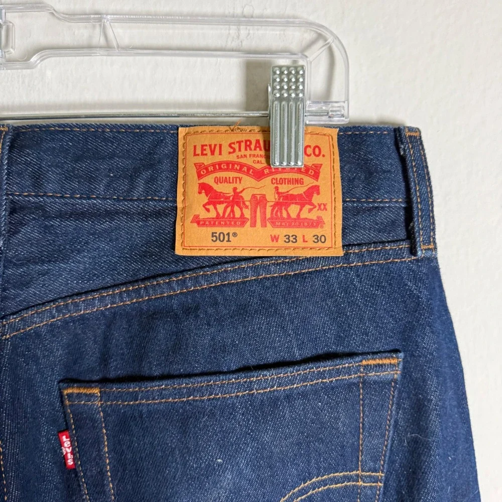 Levis 501 Original Fit Mens Jeans Dark Indigo Blue Straight Leg 33x30 Button Fly